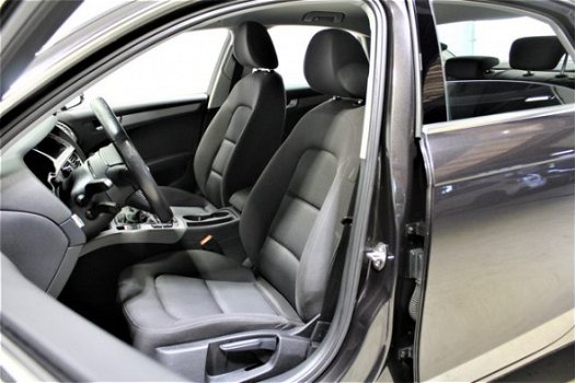 Audi A4 - 1.8 TFSI Business Edition | Navi | Xenon | Eerste eigenaar | Trekhaak | NAP Pas | - 1