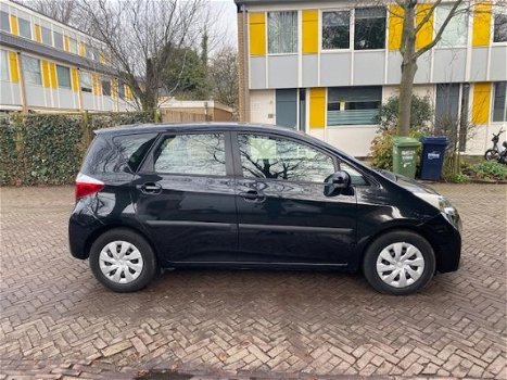 Toyota Verso S - 1.3 VVT-i Aspiration AUTOMAAT / 84.000 NAP / Navigatie / Mooie en nette auto - 1