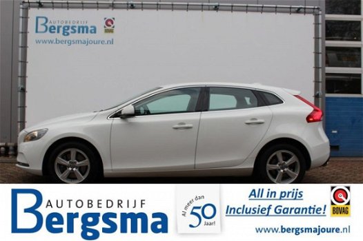 Volvo V40 - - 2.0 D4 Momentum✅ Business D4 Momentum - 1