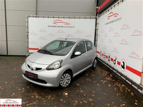 Toyota Aygo - 1.0-12V Cool - 1