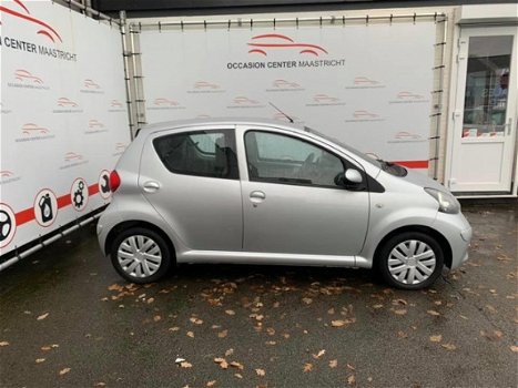 Toyota Aygo - 1.0-12V Cool - 1