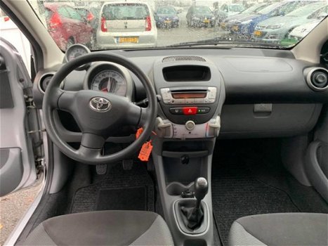 Toyota Aygo - 1.0-12V Cool - 1