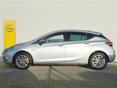 Opel Astra - 1.4 Innovation 150 pk Navigatie / Parkeersensoren / AGR comfortstoelen / Trekhaak / Dod - 1