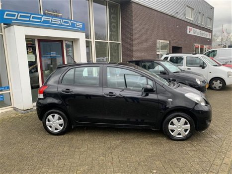 Toyota Yaris - 1.0 VVTi Acces / Airco / 5 Deurs / APK / - 1