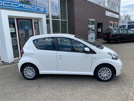 Toyota Aygo - 1.0-12V Cool / Airco / 5 Deurs / APK / - 1