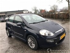 Fiat Punto Evo - 1.3d m-jet dynamic 5-drs - clima - cruise - lmv - navi - pdc - 56dkm nap