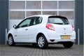 Renault Clio - 1.5 dCi Collection Airco/Cruise/Stuurbekrachtiging/Elek.Ramen/C.V./APK:8-12-2020 - 1 - Thumbnail