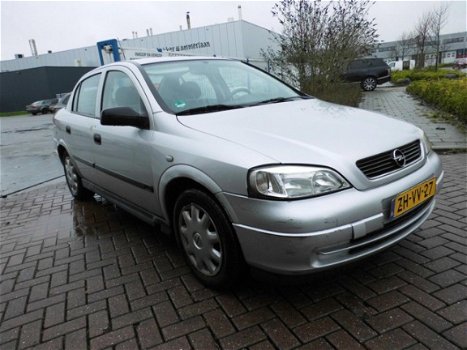 Opel Astra - 1.6 GL - 1