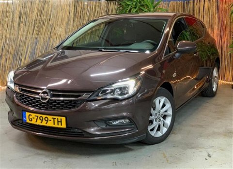 Opel Astra - 1.6 CDTI Innovation Automaat// Line assistent//Botswaarschuwing// grootscherm//Vol Opti - 1