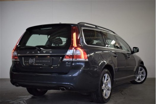 Volvo V70 - 2.0 D4 AWD Aut. Momentum NAVI/XENON/LEER/PDC V+A/STOELVERW - 1