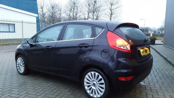 Ford Fiesta - 1.6 Titanium 5 Deurs Zwart - 1