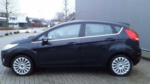 Ford Fiesta - 1.6 Titanium 5 Deurs Zwart - 1