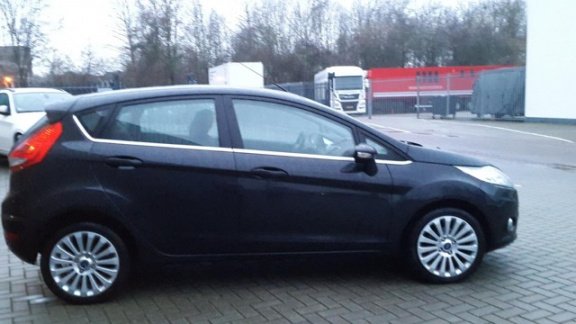 Ford Fiesta - 1.6 Titanium 5 Deurs Zwart - 1