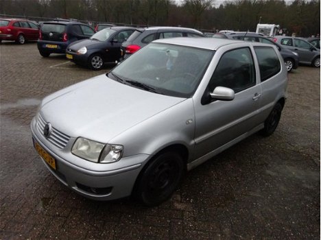 Volkswagen Polo - 1.4-16V Comfortline *apk:12-2020* stuurbekrachtiging - 1