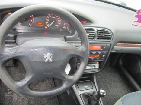 Peugeot 406 Break - 1.8-16V STX - 1