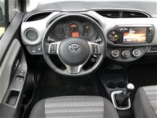 Toyota Yaris - 1.3 VVT-i Aspiration | Trekhaak | Airco |