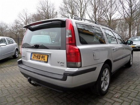 Volvo V70 - 2.4 D5 Comfort Line NETTE AUTO - 1