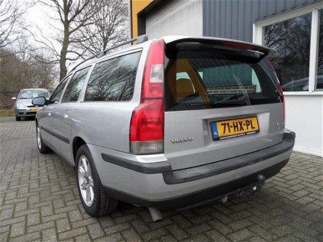 Volvo V70 - 2.4 D5 Comfort Line NETTE AUTO - 1