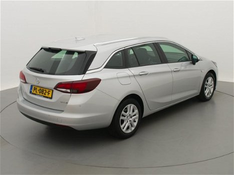 Opel Astra - 1.6 CDTI 110pk Business+ | Navi 900 Intellilink | PDC | Regen- en lichtsensor - 1