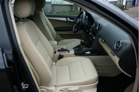 Audi A3 Sportback - 1.4 TFSI Ambiente Pro Line - 1