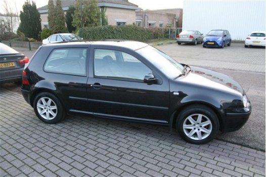 Volkswagen Golf - 1.6-16V Comfortline Airco Jaar APK - 1