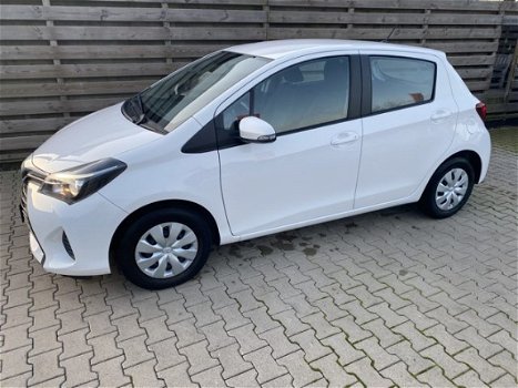 Toyota Yaris - 1.0 VVT-i Now Airco / 6 Maand Bovag garantie - 1