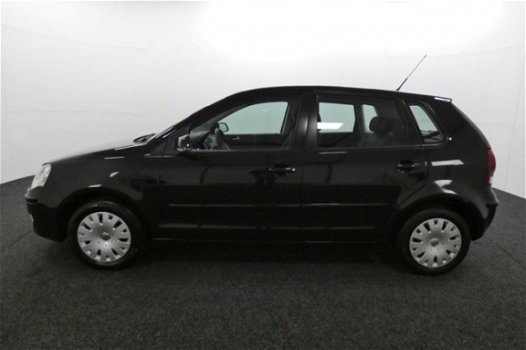 Volkswagen Polo - 1.4 16V 80pk - 1