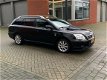 Toyota Avensis Wagon - 2.2 D-4D D-CAT Executive Airco - 1 - Thumbnail