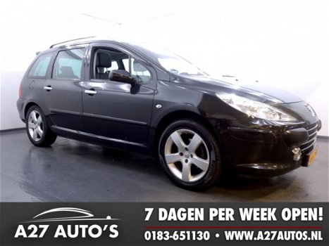 Peugeot 307 SW - 2.0-16V Premium Pano, Leer, Navi, Clima - 1