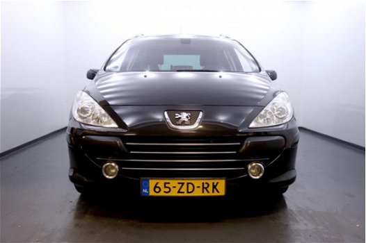 Peugeot 307 SW - 2.0-16V Premium Pano, Leer, Navi, Clima - 1