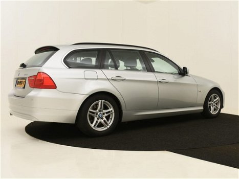 BMW 3-serie Touring - 318i Business Line | Navigatie | Climate Control | Xenon - 1