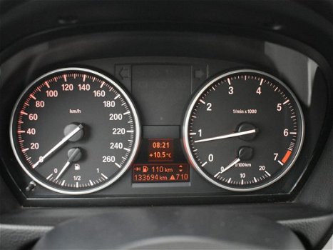 BMW 3-serie Touring - 318i Business Line | Navigatie | Climate Control | Xenon - 1