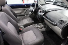 Volkswagen New Beetle Cabriolet - 2.0 Airco, Cr Control, NAP