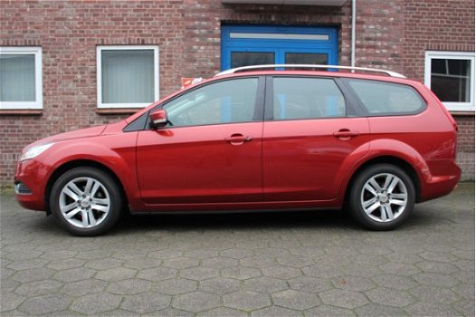 Ford Focus Wagon - 1.6 Trend - 1