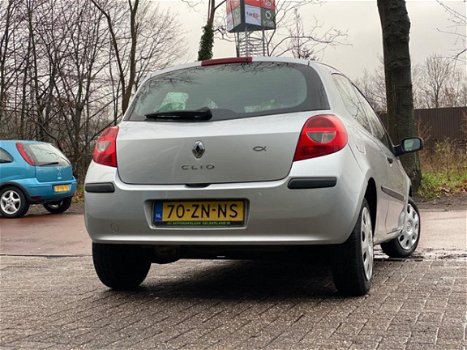 Renault Clio - 1.2-16V Special Line 1e Eigenaar/Nieuwe Apk/Dealer Onderhouden - 1