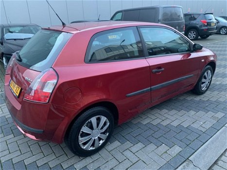 Fiat Stilo - 1.2-16V Active / nieuwe apk / NAP / airco - 1