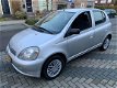 Toyota Yaris - 1.3-16V VVT-i Luna / NAP / airco / 5 deurs - 1 - Thumbnail