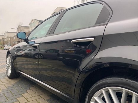 Alfa Romeo 159 - 2.2 JTS Business / airco / NAP / boekjes - 1