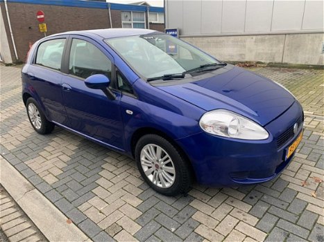 Fiat Grande Punto - 1.4 Dynamic / nieuwe apk / NAP / airco - 1