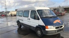 Ford Transit - 15-seats 6bolts