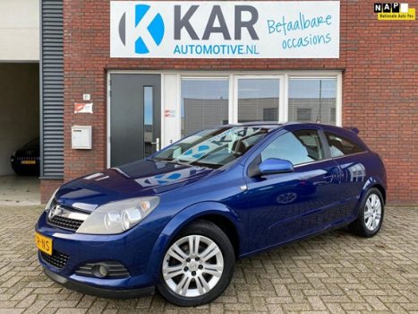 Opel Astra GTC - 1.8 Executive Navi Climat Control 2e Eig - 1