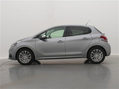 Peugeot 208 - 1.2 82pk Allure | Navigatie | Climate Control | Achteruitrijcamera | Donker getint gla - 1