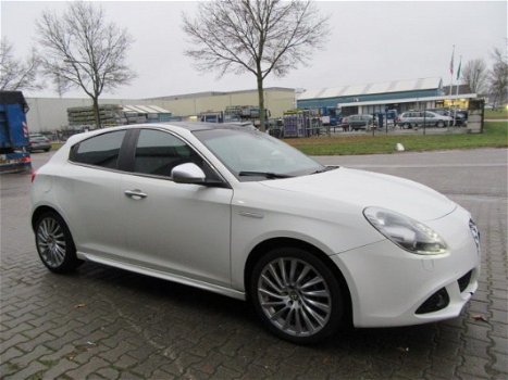 Alfa Romeo Giulietta - 1.6 JTDM - 1