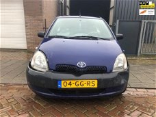 Toyota Yaris - 1.0-16V VVT-i SCHADE