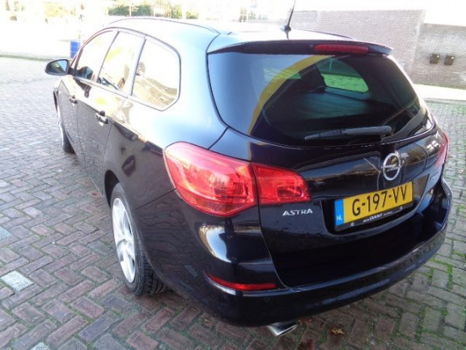 Opel Astra Sports Tourer - 1.4 Turbo Edition - 1