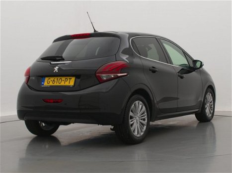 Peugeot 208 - 1.2 82pk Allure | Navigatie | Parkeersensoren | Lm velgen | Climate control | - 1