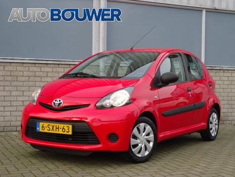 Toyota Aygo - 1.0 VVT-i Now 1e eigen - dealeronderh - Airco - afstandbed - 1