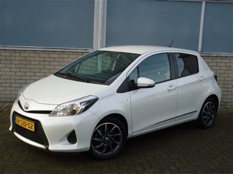 Toyota Yaris - 1.5 Full Hybrid Automaat 2e eigen - Navigatie - LM velgen - camera - cruise - 1