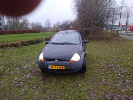 Ford Ka - 1.3 Style MET STUURBEKRACHTING APK AIRCO DUS ECHT LEKKER GOEDKOOP RIJDEN - 1