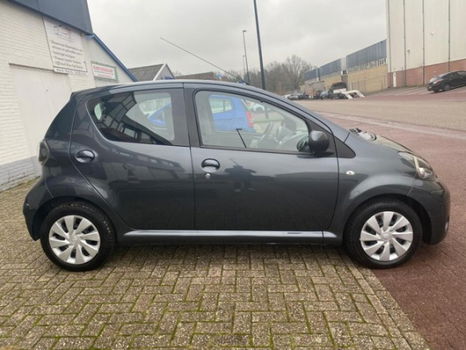 Toyota Aygo - 1.0 12v VVT-i Cool - 1